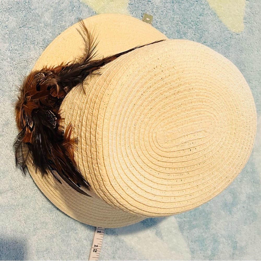 Antonio Melani Straw Hat, Feathers, Brown ribbon band. - Picture 3 of 8
